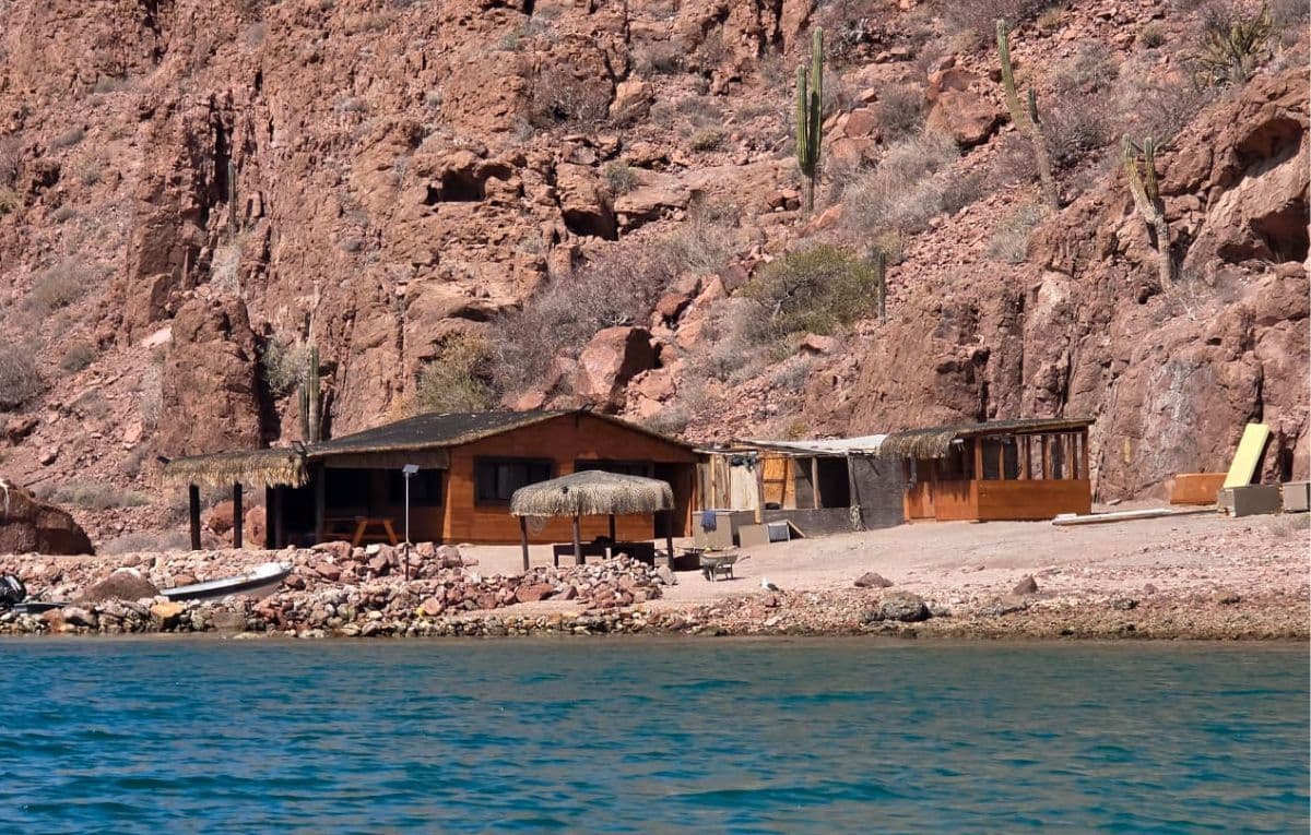 Daña patrimonio obra que respaldó el gobierno en isla de BCS; INAH denuncia ante FGR