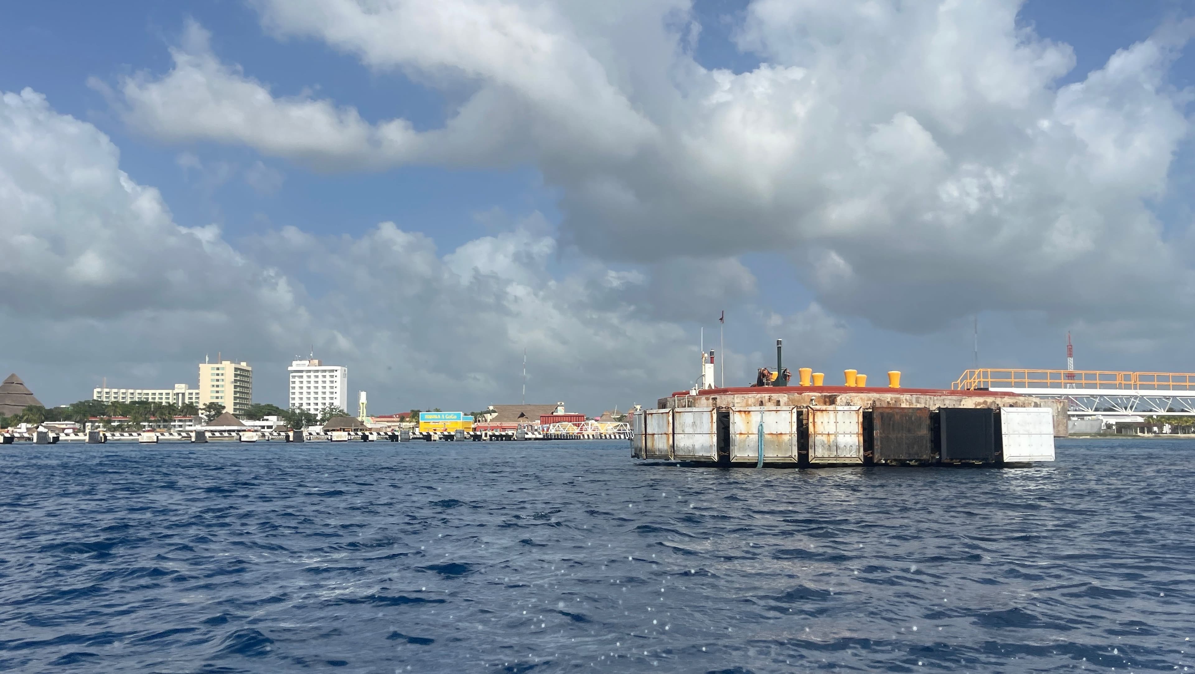 Megaproyectos de energía y la expansión turística acorralan Cozumel
